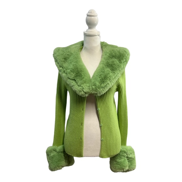 🎈SOLD HOUSE OF SUNNY Lime ribbed cardigan with faux fur cuffs and collar 4 - Picture 12 of 16